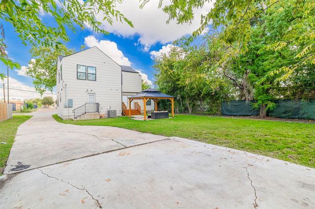 3718 Cleburne Street, Houston, TX 77004