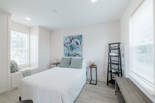 3718 Cleburne Street, Houston, TX 77004