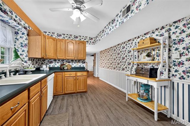 960 Washington Street, Florissant, MO 63031