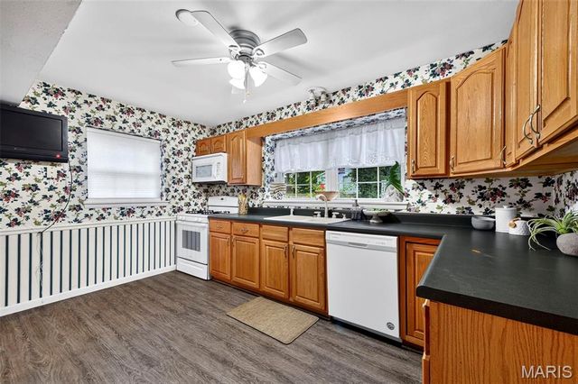 960 Washington Street, Florissant, MO 63031