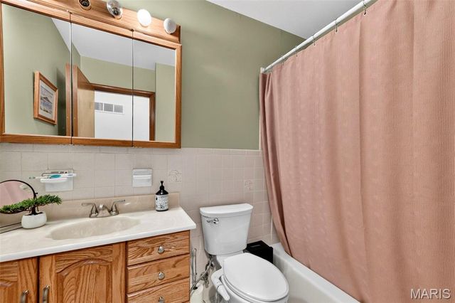 960 Washington Street, Florissant, MO 63031
