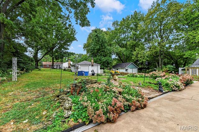 960 Washington Street, Florissant, MO 63031