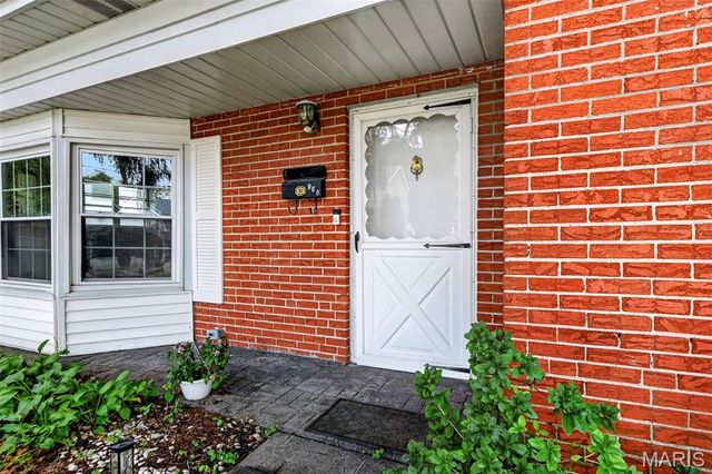 960 Washington Street, Florissant, MO 63031