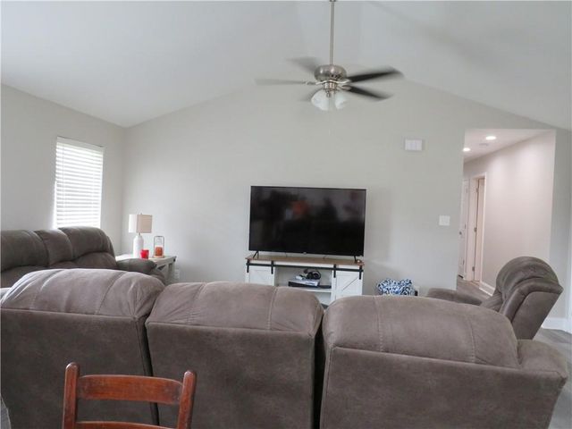 618 Hillside Drive, Cedartown, GA 30125