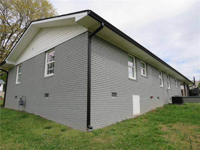 618 Hillside Drive, Cedartown, GA 30125