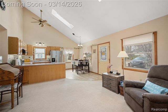 1684 Lombardy, Highland, MI 48356