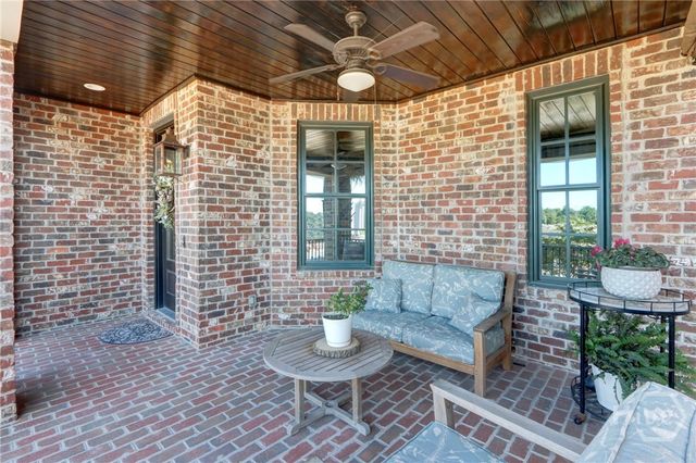 421 Port Street, Savannah, GA 31401