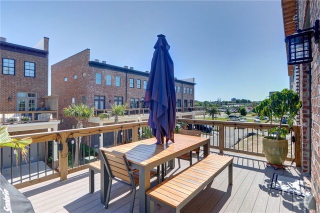 421 Port Street, Savannah, GA 31401