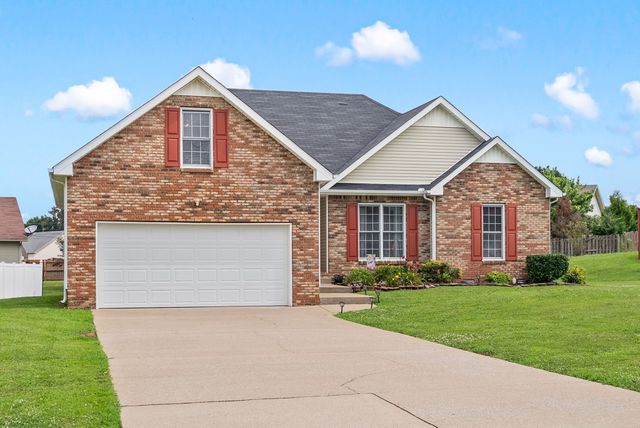 655 Stonewall Ln, Clarksville, TN 37040