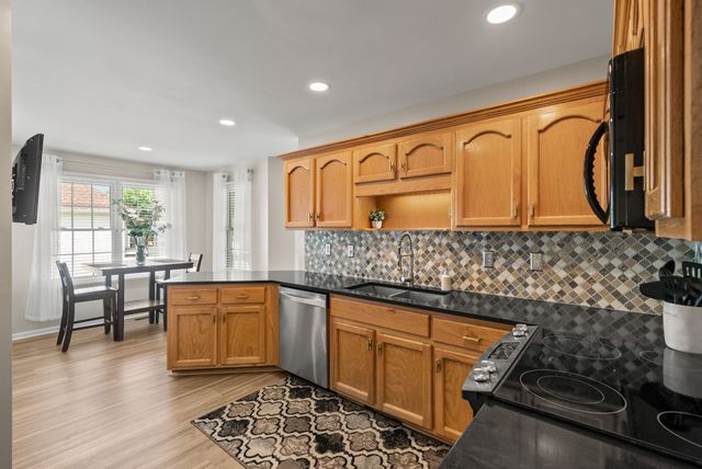 655 Stonewall Ln, Clarksville, TN 37040