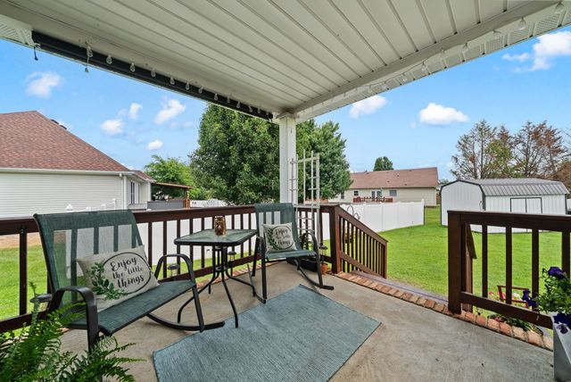 655 Stonewall Ln, Clarksville, TN 37040