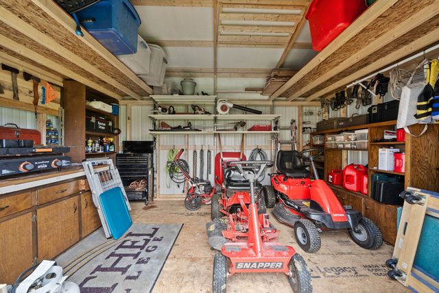 655 Stonewall Ln, Clarksville, TN 37040