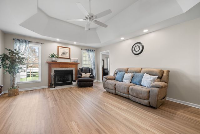 655 Stonewall Ln, Clarksville, TN 37040