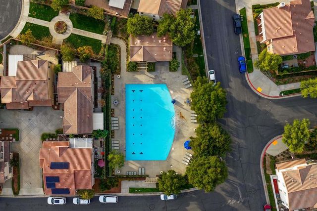 31889 Red Pine Way, Temecula, CA 92592