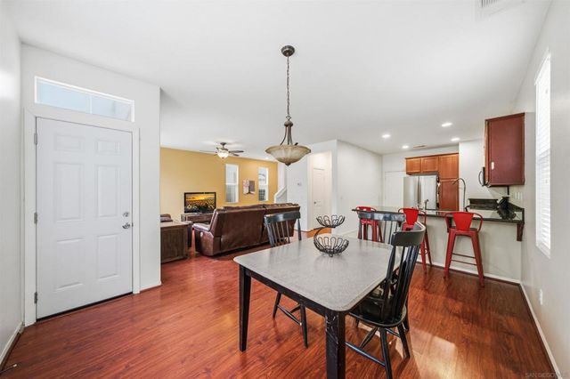 31889 Red Pine Way, Temecula, CA 92592