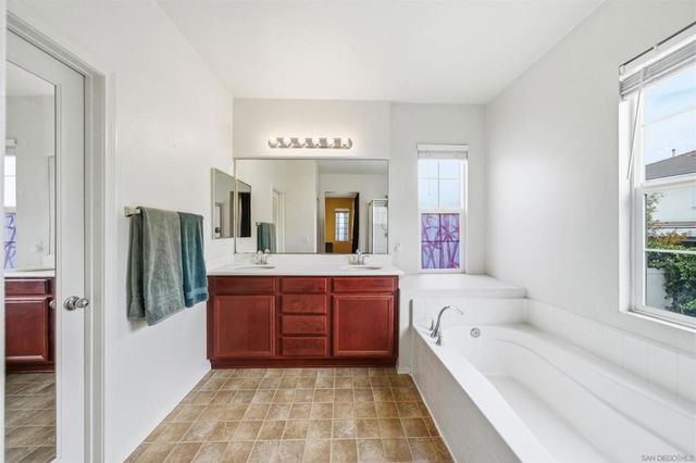 31889 Red Pine Way, Temecula, CA 92592