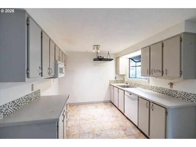 3217 Se 51ST Ave, Portland, OR 97206