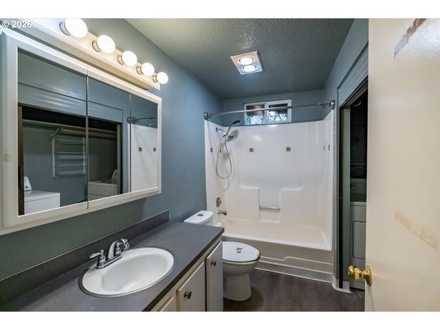 3217 Se 51ST Ave, Portland, OR 97206