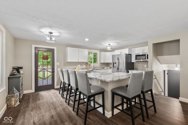 8230 Autumn Mill Lane, Indianapolis, IN 46256