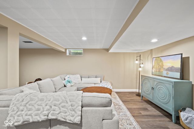 8230 Autumn Mill Lane, Indianapolis, IN 46256