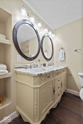 8230 Autumn Mill Lane, Indianapolis, IN 46256