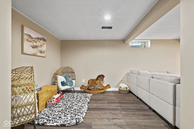 8230 Autumn Mill Lane, Indianapolis, IN 46256