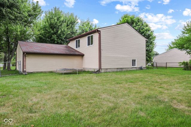 8230 Autumn Mill Lane, Indianapolis, IN 46256