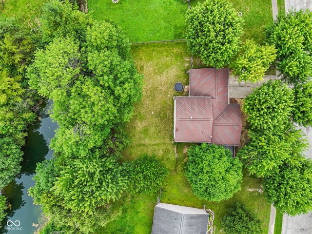 8230 Autumn Mill Lane, Indianapolis, IN 46256