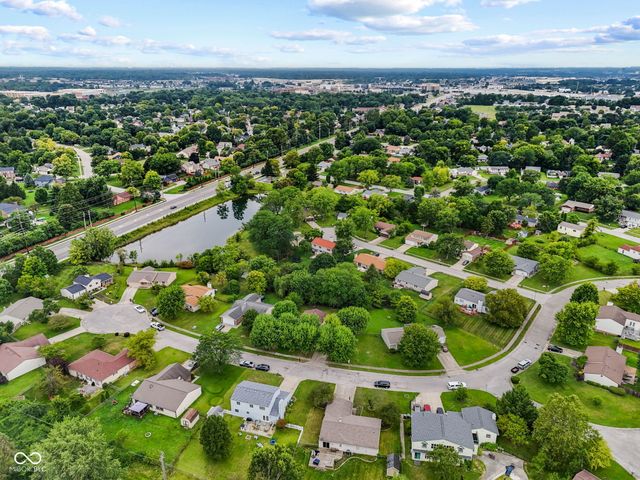 8230 Autumn Mill Lane, Indianapolis, IN 46256