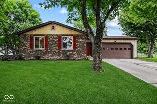 8230 Autumn Mill Lane, Indianapolis, IN 46256