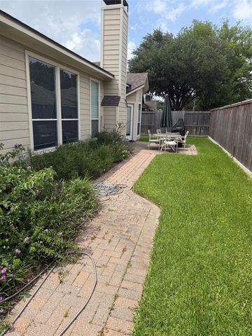 12211 Oyster Cove Court, Stafford, TX 77477