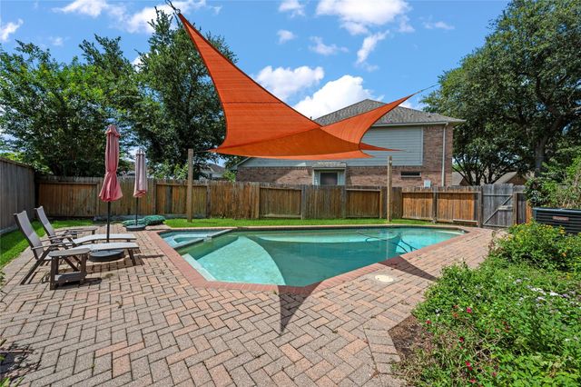12211 Oyster Cove Court, Stafford, TX 77477
