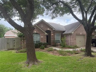 12211 Oyster Cove Court, Stafford, TX 77477