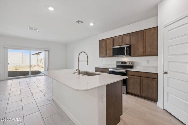 24069 W PAPAGO Street, Buckeye, AZ 85326