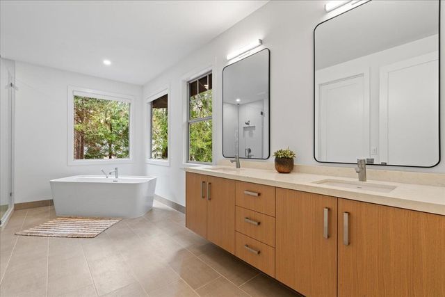 11189 Crystal View Hts, Nevada City, CA 95959