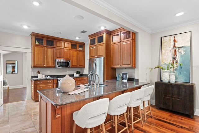 1315 S MOODY AVENUE, Tampa, FL 33629