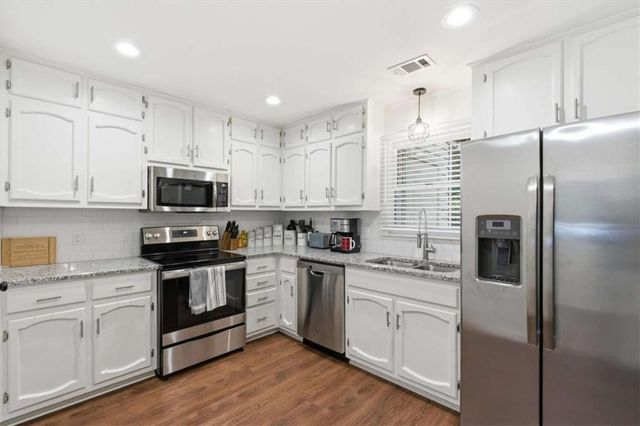 230 West Avenue, Carrollton, GA 30117