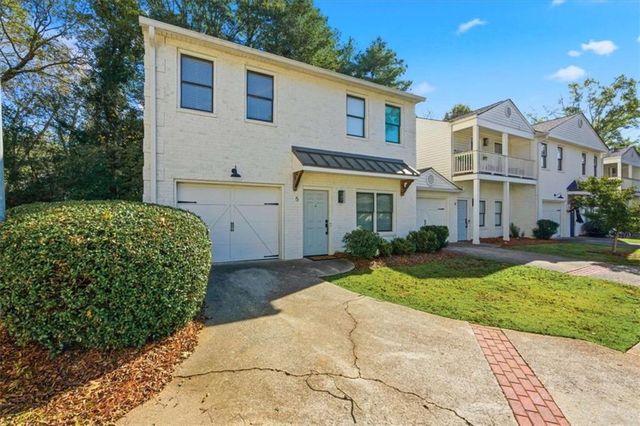 230 West Avenue, Carrollton, GA 30117