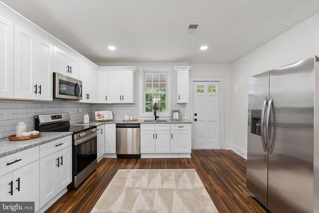 1101 ROYAL AVE N, Front Royal, VA 22630