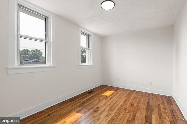 1101 ROYAL AVE N, Front Royal, VA 22630