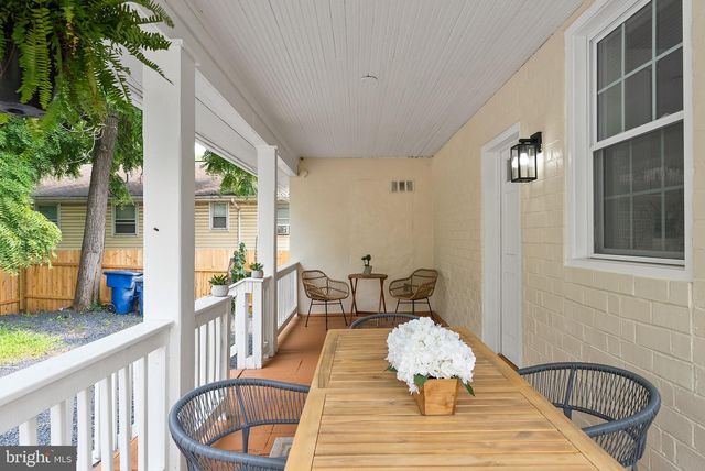 1101 ROYAL AVE N, Front Royal, VA 22630