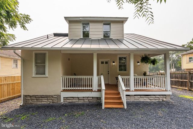1101 ROYAL AVE N, Front Royal, VA 22630