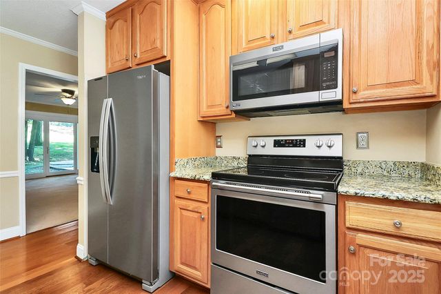 7852 Golf Course Drive N 31, Denver, NC 28037
