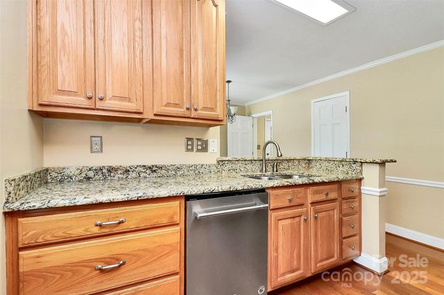 7852 Golf Course Drive N 31, Denver, NC 28037