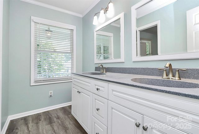 7852 Golf Course Drive N 31, Denver, NC 28037