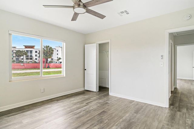 1205 Longwood Street, West Palm Beach, FL 33401