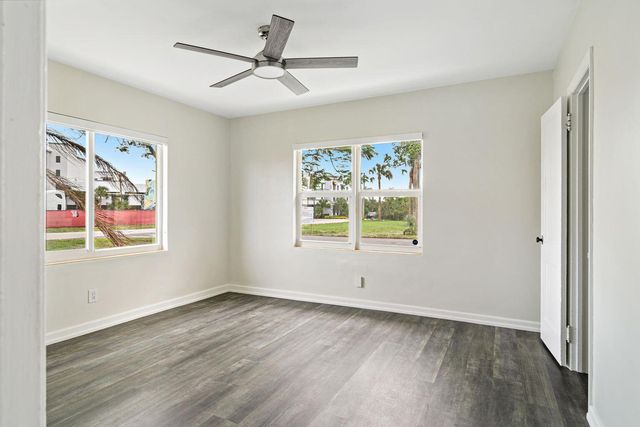 1205 Longwood Street, West Palm Beach, FL 33401