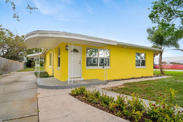 1205 Longwood Street, West Palm Beach, FL 33401