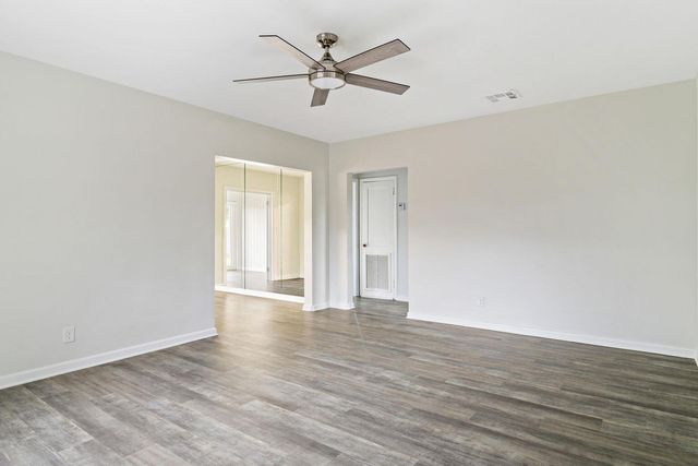 1205 Longwood Street, West Palm Beach, FL 33401