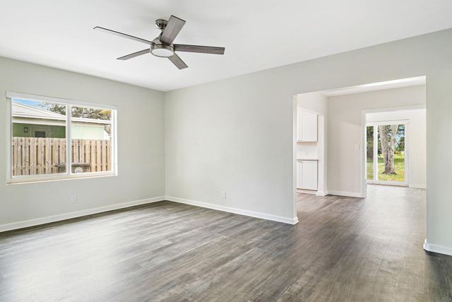 1205 Longwood Street, West Palm Beach, FL 33401